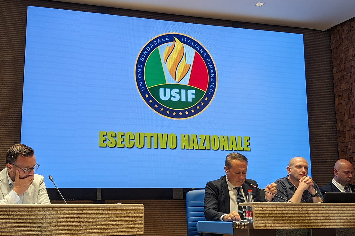 Unione Sindacale Italiana Finanzieri.